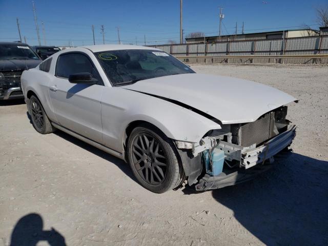 1ZVBP8AM2E5245247 - 2014 FORD MUSTANG WHITE photo 4