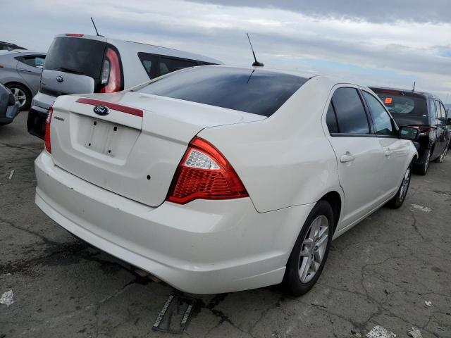 3FAHP0GA3CR328746 - 2012 FORD FUSION S WHITE photo 3