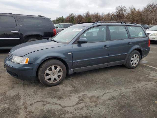 WVWKH63B51E000422 - 2001 VOLKSWAGEN PASSAT GLS 4MOTION BLUE photo 1