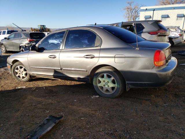 KMHWF35V4YA275208 - 2000 HYUNDAI SONATA GLS GRAY photo 2