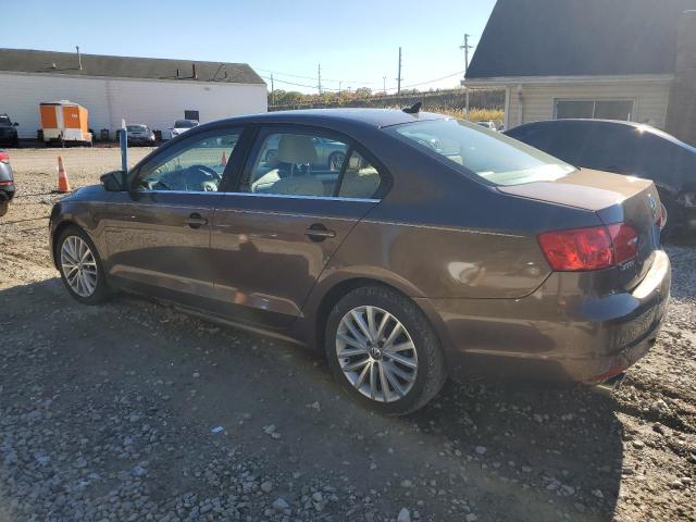3VWLZ7AJ0BM335677 - 2011 VOLKSWAGEN JETTA SEL BROWN photo 2