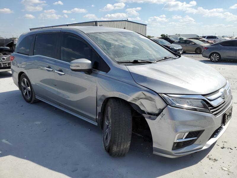 5FNRL6H80JB075540 - 2018 HONDA ODYSSEY TOURING SILVER photo 4