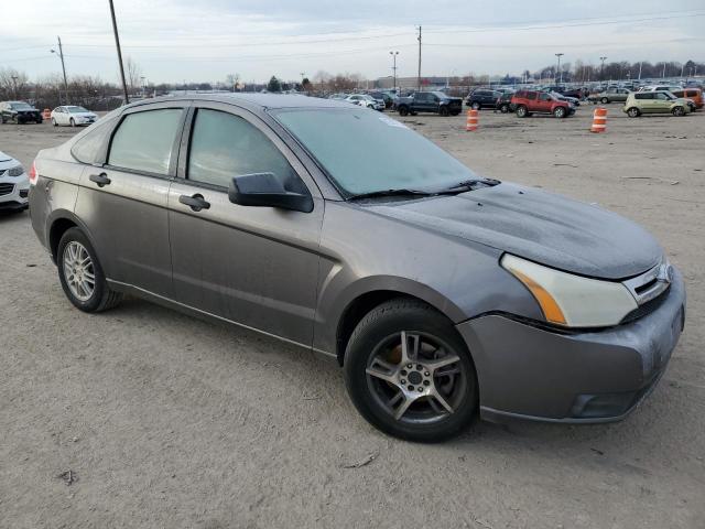 1FAHP3FN9AW262624 - 2010 FORD FOCUS SE GRAY photo 4