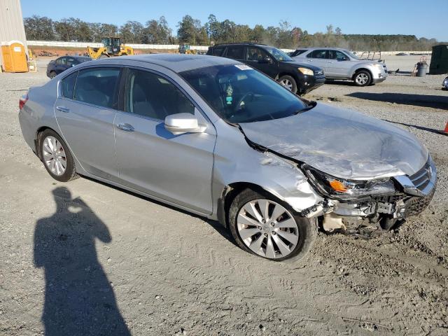 1HGCR2F72DA023199 - 2013 HONDA ACCORD EX ვერცხლისფერი ფოტო 4