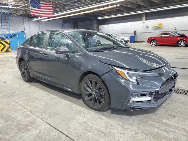 5YFS4MCE4PP154383 - 2023 TOYOTA COROLLA SE Gris foto 4