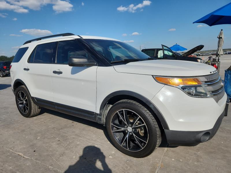 1FM5K7B80DGB52638 - 2013 FORD EXPLORER WHITE photo 4