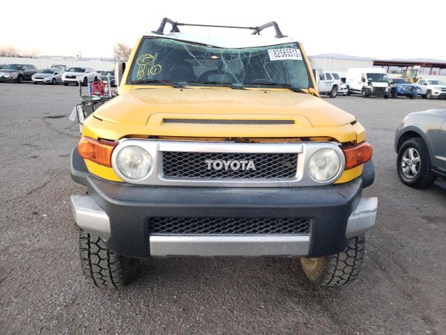 JTEBU11F170022018 - 2007 TOYOTA FJ CRUISER YELLOW photo 5