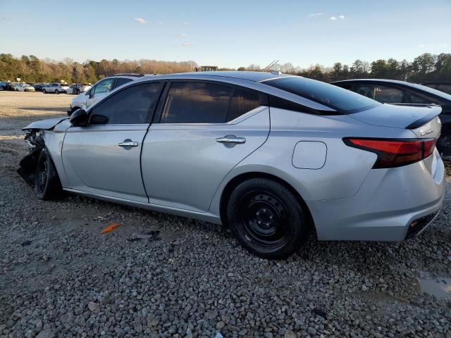 1N4BL4BV3KC228811 - 2019 NISSAN ALTIMA S SILVER photo 2