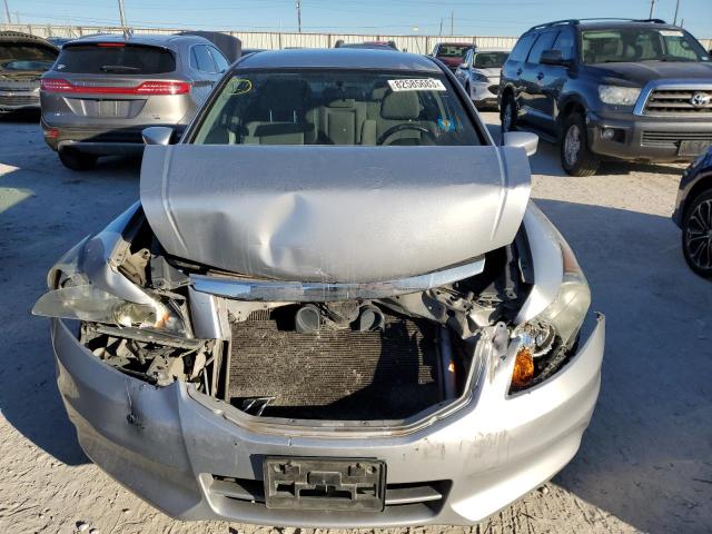 1HGCP2F48BA028772 - 2011 HONDA ACCORD LXP SILVER photo 5