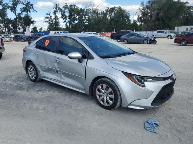 JTDEPRAE6LJ038153 - 2020 TOYOTA COROLLA LE SILVER photo 4