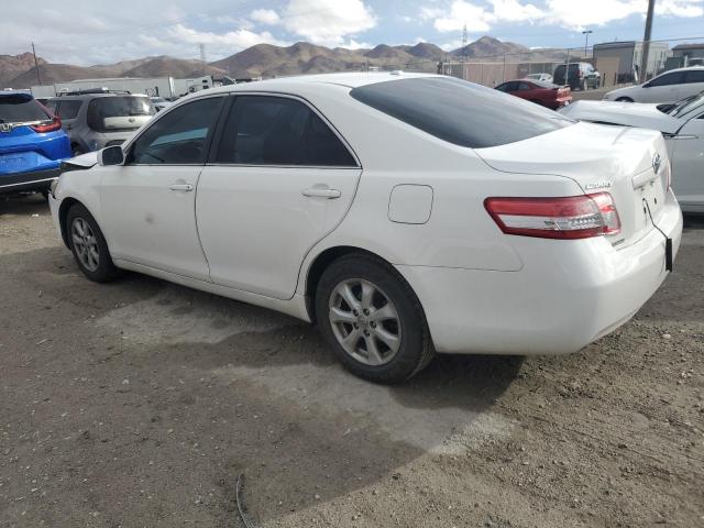 4T1BF3EK7AU575639 - 2010 TOYOTA CAMRY BASE WHITE photo 2