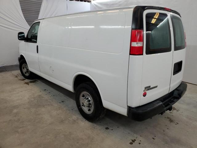 1GCWGAFF5H1255658 - 2017 CHEVROLET EXPRESS G2 WHITE photo 2