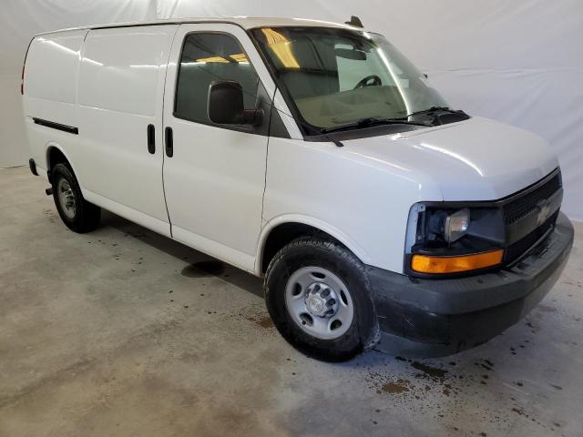 1GCWGAFF5H1255658 - 2017 CHEVROLET EXPRESS G2 WHITE photo 4