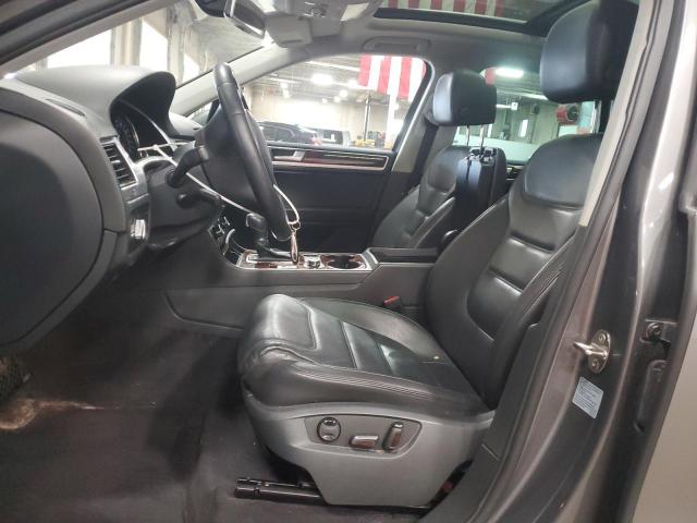 WVGEF9BP4DD006042 - 2013 VOLKSWAGEN TOUAREG V6 灰色 照片 7