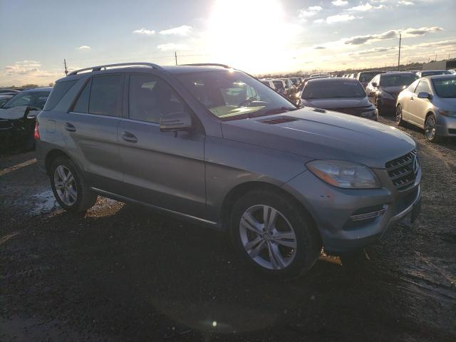 4JGDA5HB6CA078343 - 2012 MERCEDES-BENZ ML 350 4MATIC GRAY photo 4