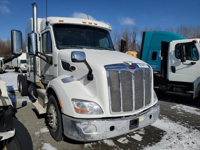 2017 PETERBILT 579, 