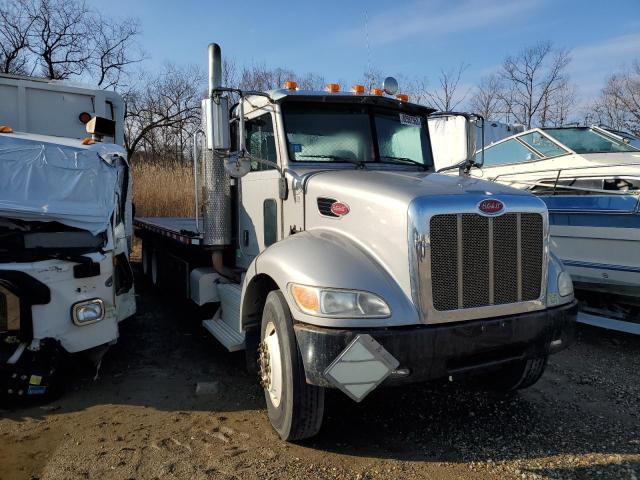 2011 PETERBILT 348, 