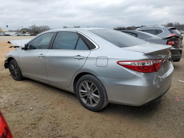 4T1BF1FKXHU717060 - 2017 TOYOTA CAMRY LE SILVER photo 2