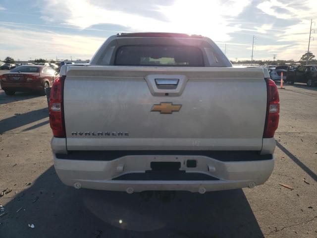 3GNMCGE00DG234271 - 2013 CHEVROLET AVALANCHE LTZ WHITE photo 6