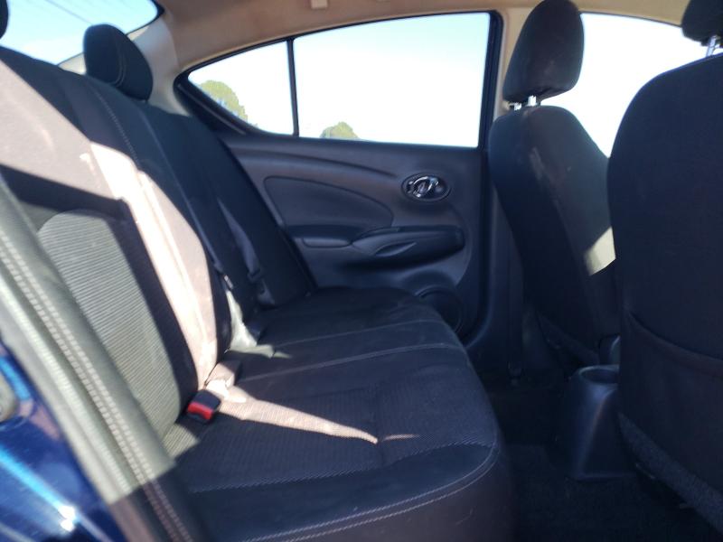 3N1CN7AP9JL841650 - 2018 NISSAN VERSA S Көк фото 10