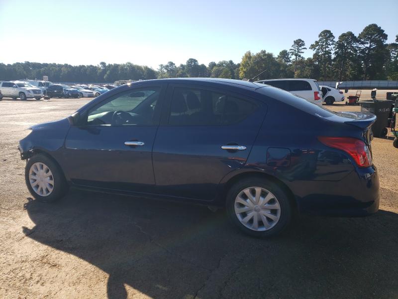 3N1CN7AP9JL841650 - 2018 NISSAN VERSA S Көк фото 2