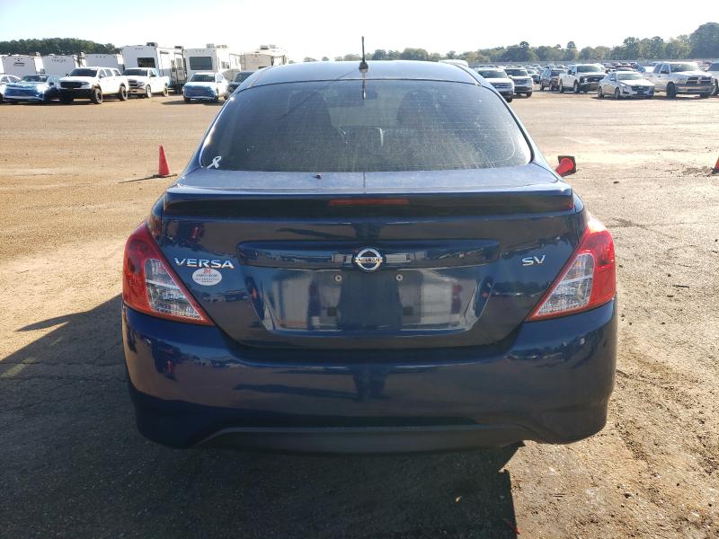 3N1CN7AP9JL841650 - 2018 NISSAN VERSA S Көк фото 6