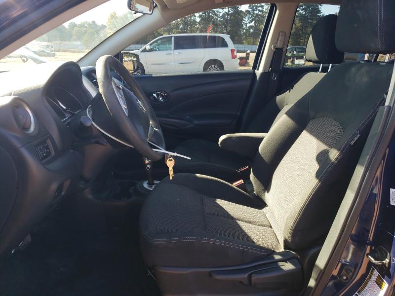 3N1CN7AP9JL841650 - 2018 NISSAN VERSA S Көк фото 7