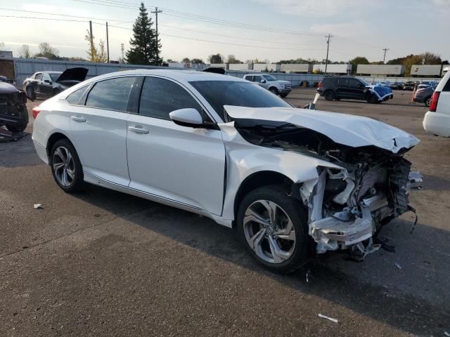 1HGCV1F47JA205617 - 2018 HONDA ACCORD EX WHITE photo 4