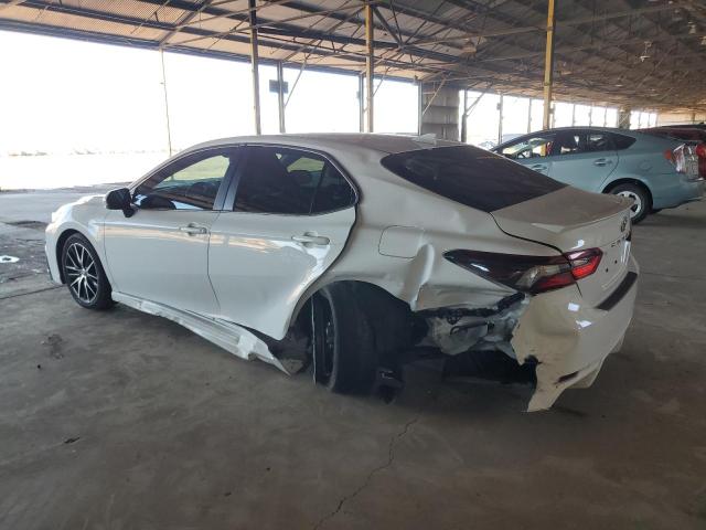4T1T11AK2NU718869 - 2022 TOYOTA CAMRY SE თეთრი ფოტო 2