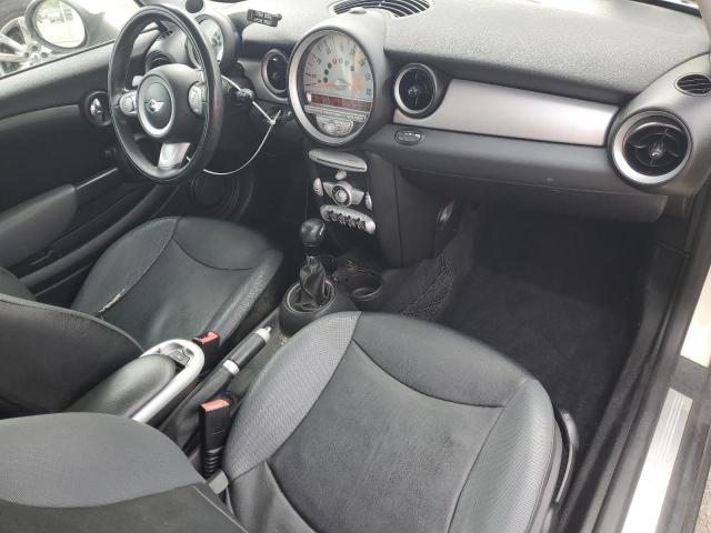 WMWMF33588TT67342 - 2008 MINI COOPER WHITE photo 8