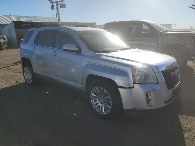 2CTFLTE55B6288586 - 2011 GMC TERRAIN SLE SILVER photo 4