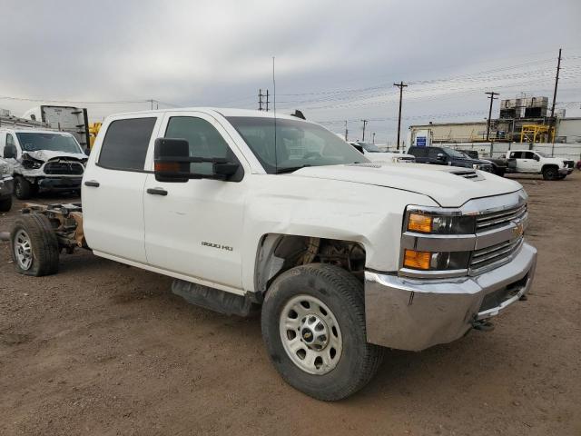 1GB4KYCY2HF133447 - 2017 CHEVROLET SILVERADO2 K3500 WHITE photo 4