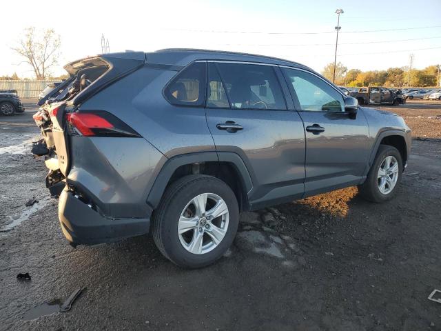 2T3P1RFV3MC249978 - 2021 TOYOTA RAV4 XLE 灰色 照片 3