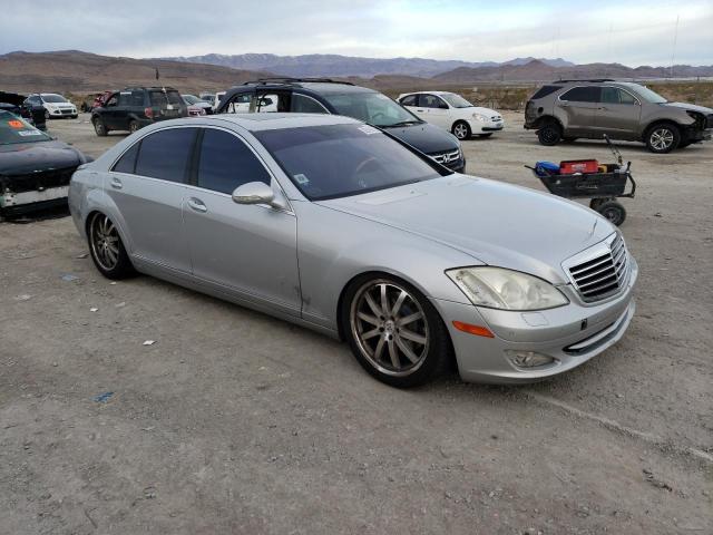 WDDNG71X77A117719 - 2007 MERCEDES-BENZ S 550 SILVER photo 4