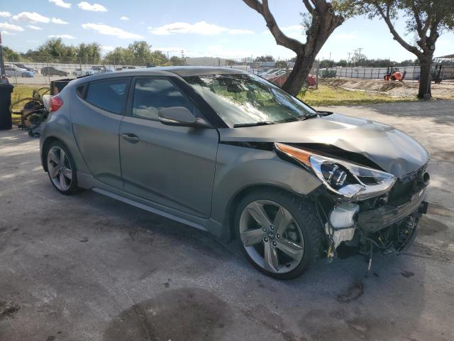 KMHTC6AE5FU229661 - 2015 HYUNDAI VELOSTER TURBO GRAY photo 4