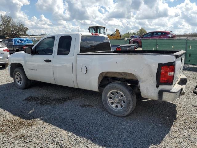 1GCEC19C97Z622330 - 2007 CHEVROLET SILVERADO C1500 თეთრი ფოტო 2