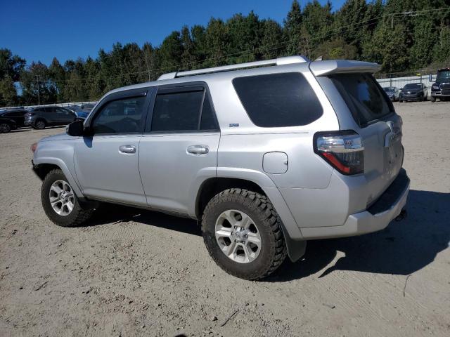 JTEBU5JR4F5220756 - 2015 TOYOTA 4RUNNER SR5/SR5 PREMIUM SILVER photo 2