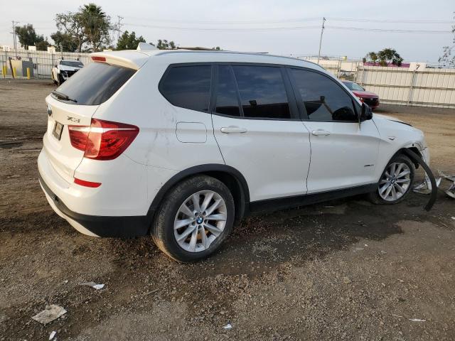 5UXWZ7C35H0V91743 - 2017 BMW X3 SDRIVE28I WHITE photo 3