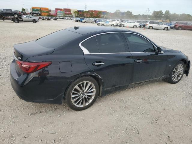 JN1EV7AR2JM442093 - 2018 INFINITI Q50 LUXE შავი ფოტო 3