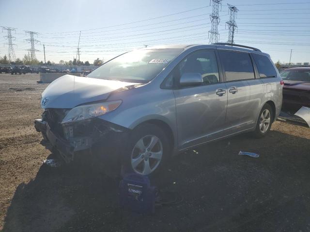 2011 TOYOTA SIENNA LE, 