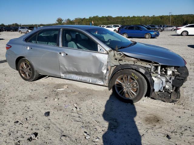 4T1BF1FK8GU585527 - 2016 TOYOTA CAMRY LE 银色 照片 4