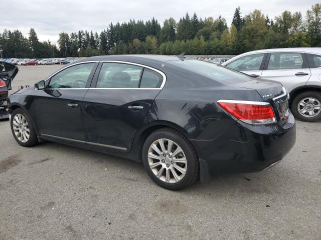1G4GC5E38DF168215 - 2013 BUICK LACROSSE Чорний фото 2