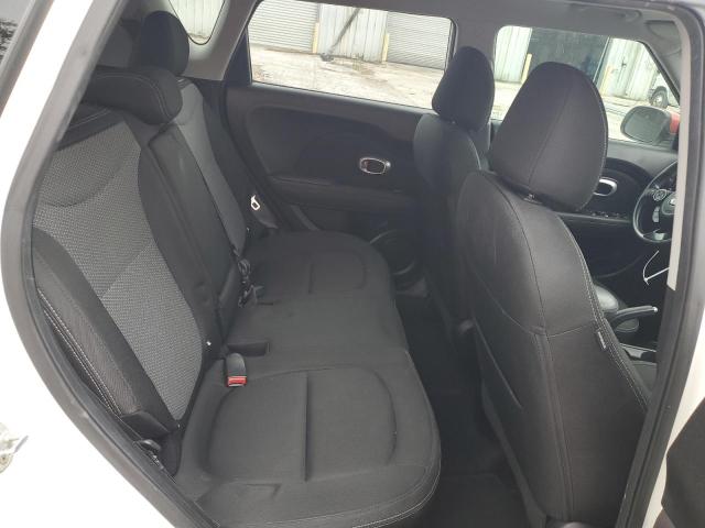 KNDJP3A53K7633775 - 2019 KIA SOUL + WHITE photo 11