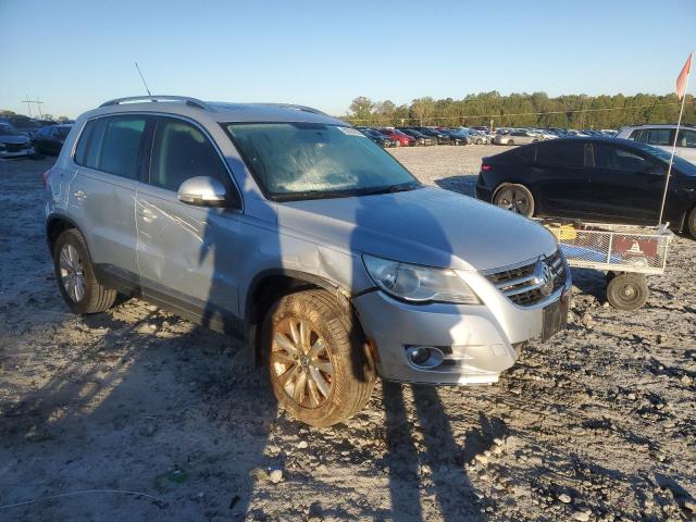 WVGAV75NX9W545809 - 2009 VOLKSWAGEN TIGUAN S SILVER photo 4