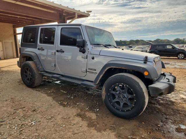 1C4BJWDGXHL650268 - 2017 JEEP WRANGLER UNLIMITED SPORT GRAY photo 4