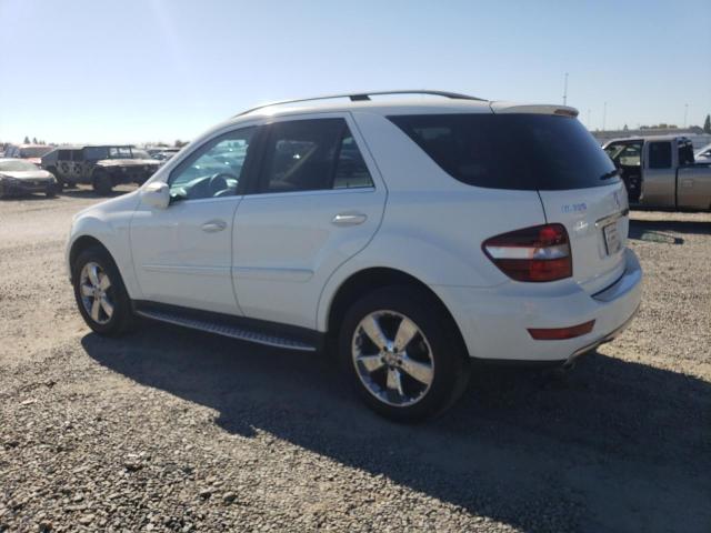 4JGBB8GBXAA537216 - 2010 MERCEDES-BENZ ML 350 4MATIC WHITE photo 2