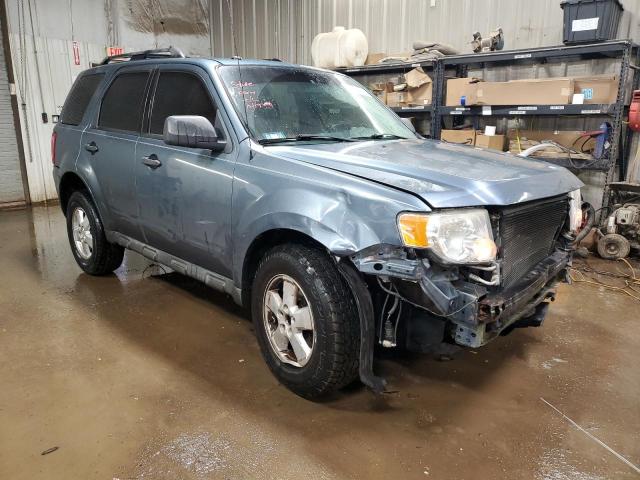 1FMCU0D73AKA30524 - 2010 FORD ESCAPE XLT BLUE photo 4