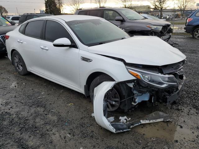 5XXGT4L39LG410057 - 2020 KIA OPTIMA LX WHITE photo 4