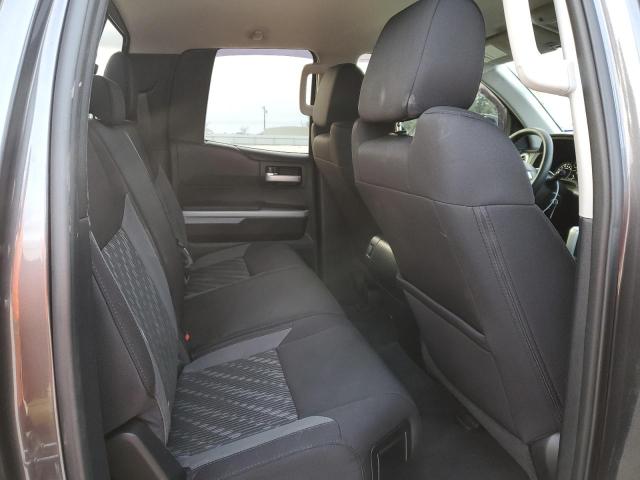 5TFUW5F12KX777500 - 2019 TOYOTA TUNDRA DOUBLE CAB SR/SR5 GRAY photo 10