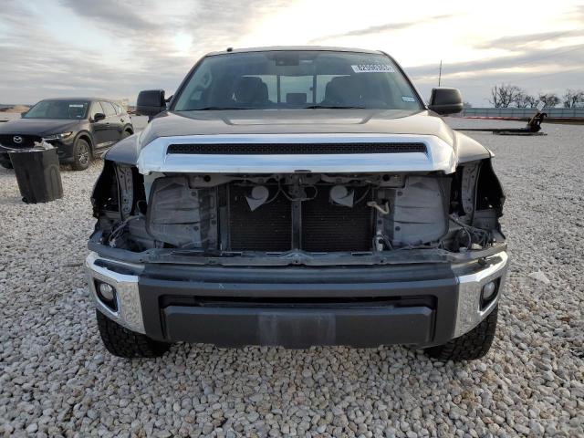 5TFUW5F12KX777500 - 2019 TOYOTA TUNDRA DOUBLE CAB SR/SR5 GRAY photo 5